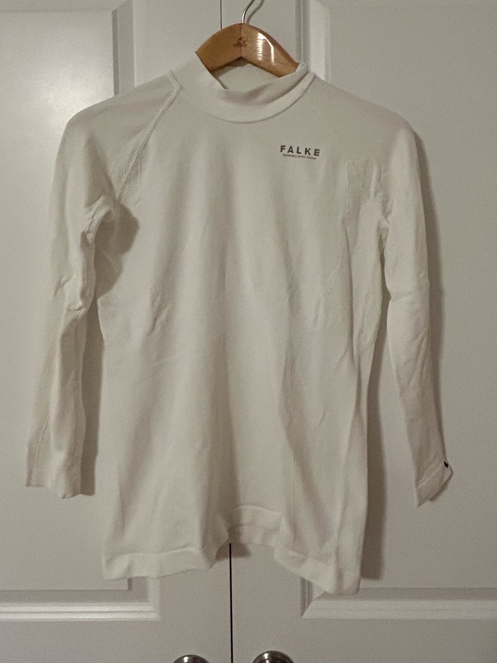 FALKE Ergonomic stretch system maximum warmth stretch turtleneck top white M